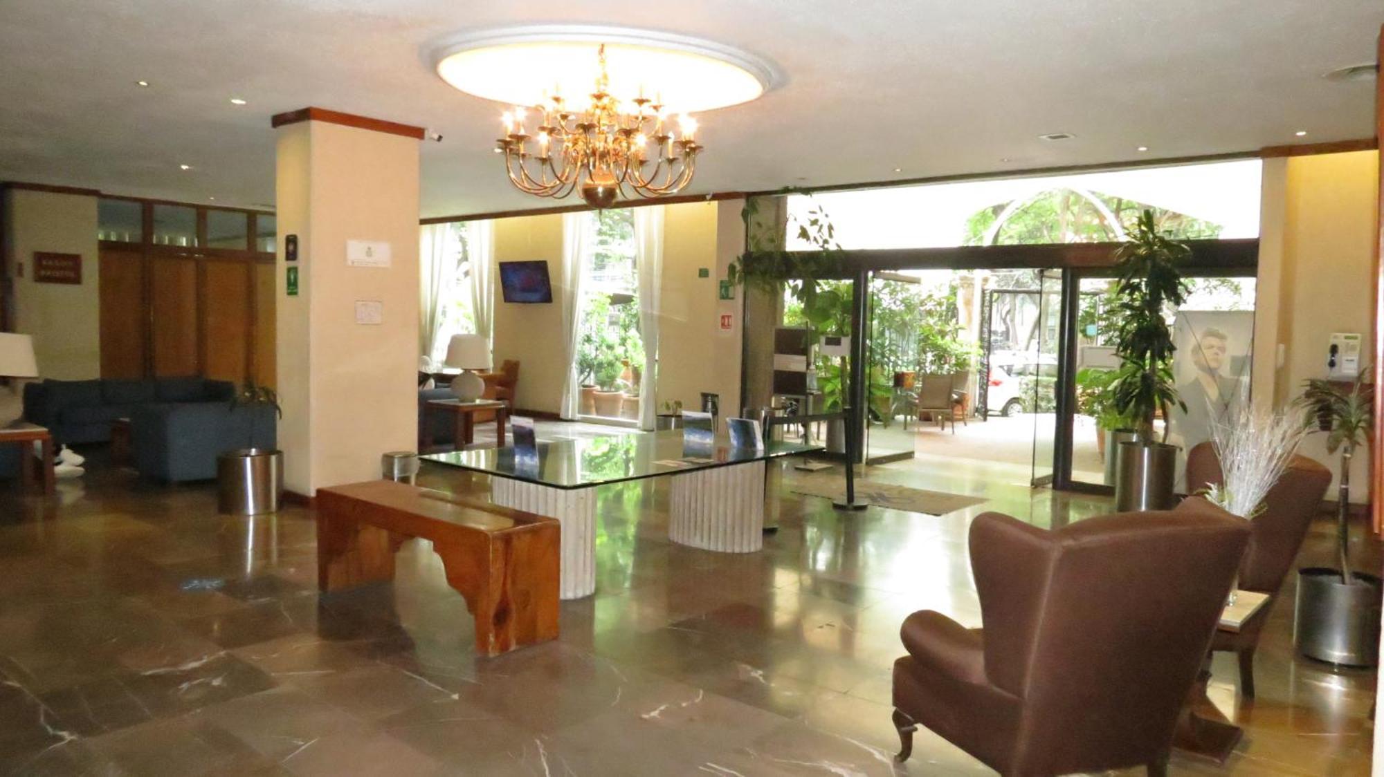 Hotel Bristol