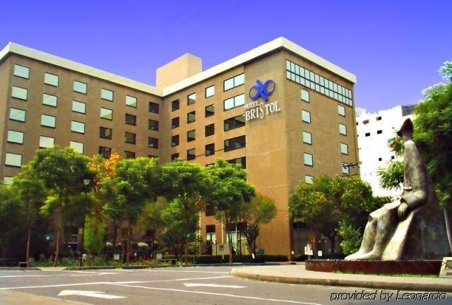 Bristol Hotel 4*
